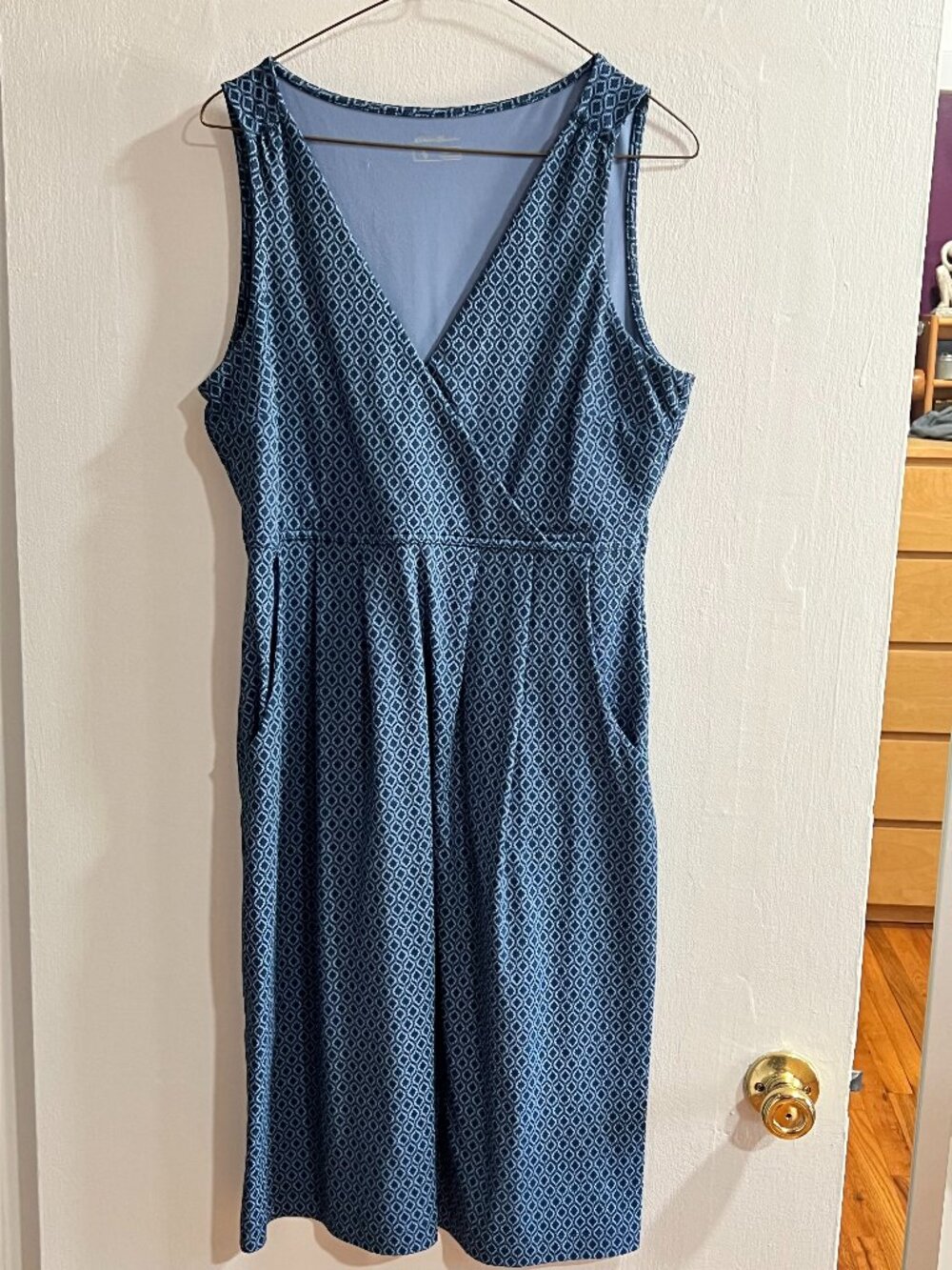 Eddie Bauer Medium TALL Midi Dress w/ pockets - Blue